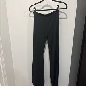 Lightweight Flare Leggings Ruched Back